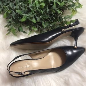 NWOT Nine West leather dark navy pump heels size 8